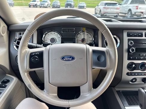 Used 2008 Ford Expedition XLT AWD/4WD image 24