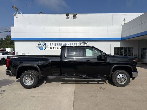 New 2026 Chevrolet Silverado 3500 LTZ w/ LTZ Plus Package AWD/4WD image 10