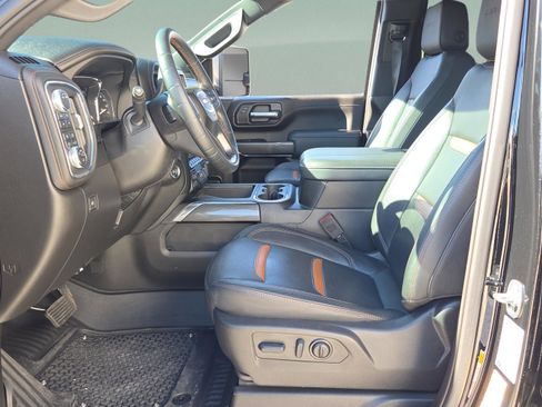 Used 2023 GMC Sierra 2500 AT4 w/ AT4 Premium Plus Package image 10