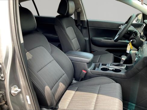 Used 2021 Kia Sportage LX FWD image 28