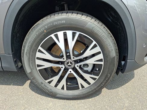 New 2025 Mercedes-Benz GLA 250 4MATIC image 8