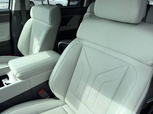 Used 2026 Hyundai Santa Fe SEL image 12