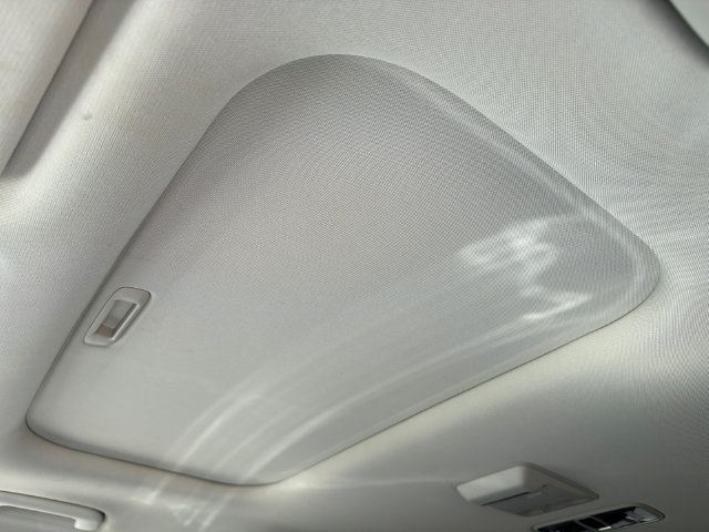 Used 2023 Kia Carnival SX Prestige FWD image 31