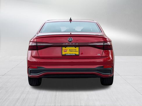 Used 2025 Volkswagen Jetta SE FWD image 6