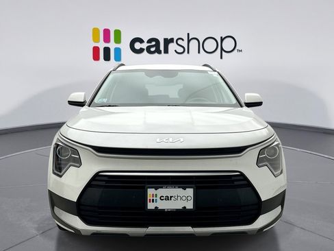 Used 2023 Kia Niro LX FWD image 8