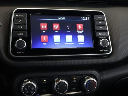 New 2025 Nissan Kicks Play S image 15