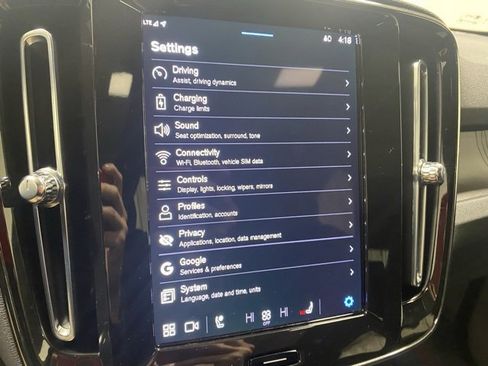 Used 2023 Volvo C40 P8 Recharge Ultimate w/ Protection Package Premier image 22