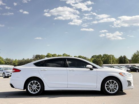 Used 2020 Ford Fusion SE FWD image 5