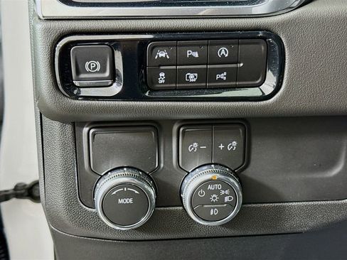 Used 2026 GMC Yukon Elevation RWD image 10