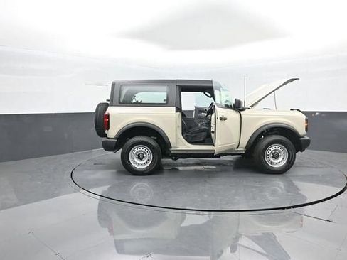 New 2026 Ford Bronco 2-Door AWD/4WD image 36