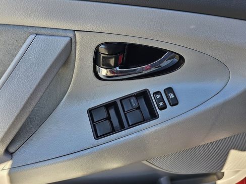 Used 2007 Toyota Camry LE image 28