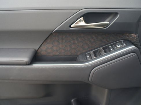 Used 2026 Lexus GX 550 w/ Cold Area Package image 29