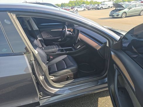 Used 2021 Tesla Model 3 Standard Range Plus RWD image 6