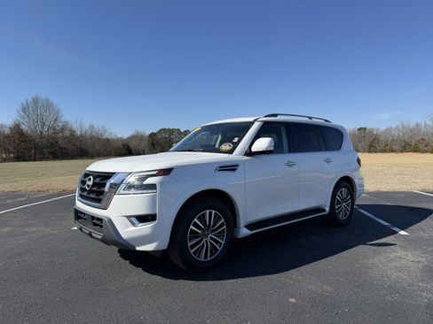 Used 2023 Nissan Armada SL image 1