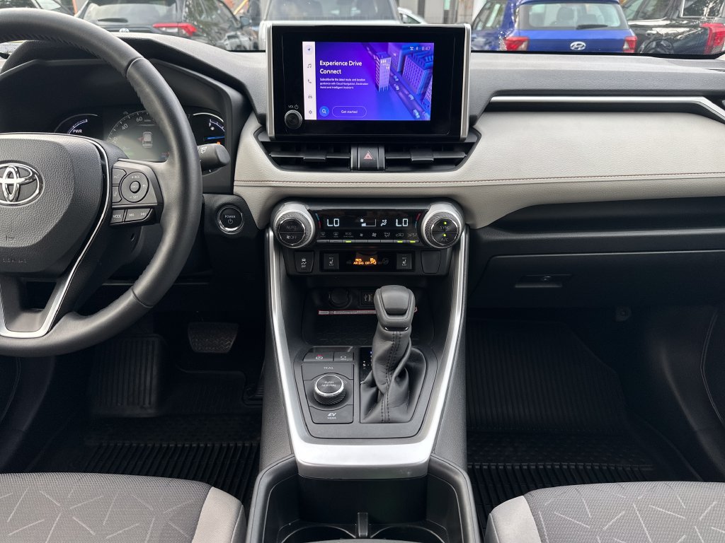 Used 2025 Toyota RAV4 XLE w/ Convenience Package AWD/4WD image 16