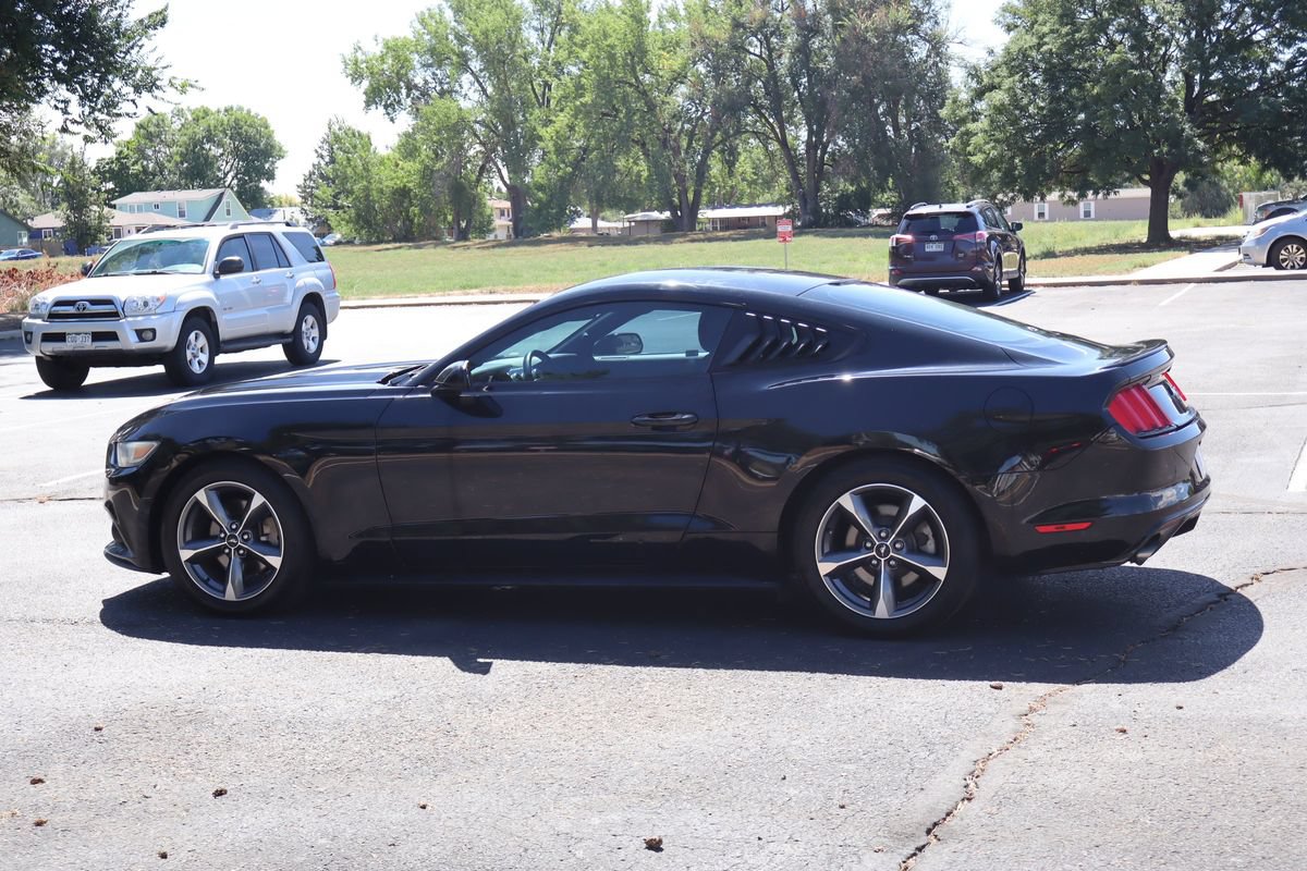 Used 2016 Ford Mustang Coupe w/ Equipment Group 051A RWD image 8
