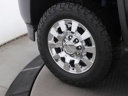 Used 2016 GMC Sierra 2500 Denali w/ Duramax Plus Package AWD/4WD image 13