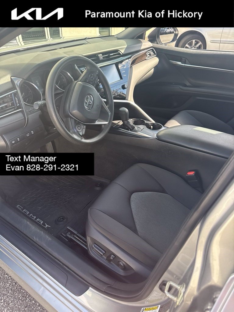 Used 2019 Toyota Camry LE FWD image 11