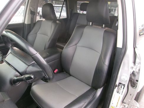 Used 2014 Toyota 4Runner SR5 image 13