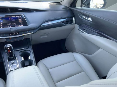 Used 2022 Cadillac XT4 Luxury image 29