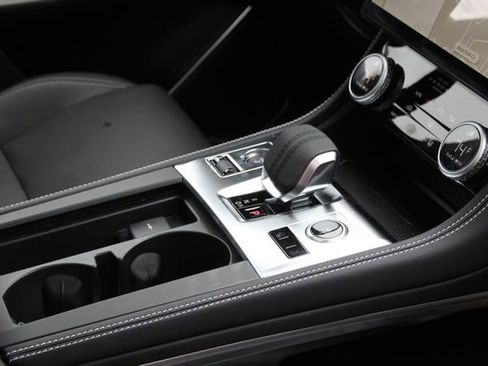 New 2026 Jaguar F-PACE R-Dynamic S image 24