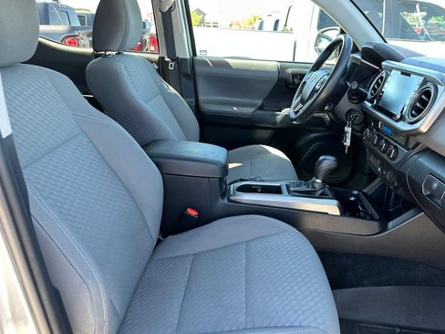 Used 2021 Toyota Tacoma SR5 w/ Technology Package AWD/4WD image 16