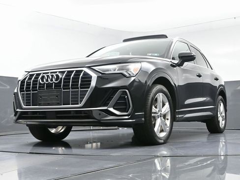Used 2022 Audi Q3 2.0T Premium Plus w/ Premium Plus Package image 48