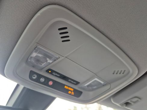 Used 2020 Chevrolet Malibu LS image 24