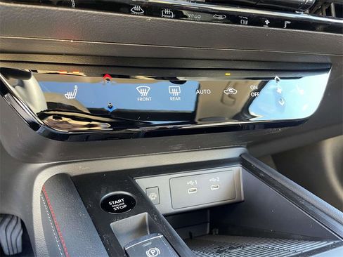 New 2026 Nissan Kicks SR w/ SR Premium Package image 17