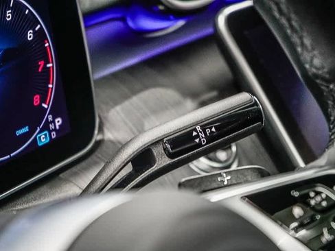 Used 2025 Mercedes-Benz C 300 Sedan image 21