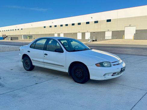 Used 2003 Chevrolet Cavalier Sedan w/ Preferred Equipment Group FWD image 7