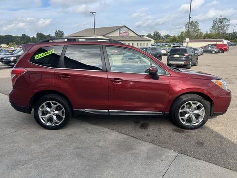 Used 2015 Subaru Forester 2.5i Touring AWD/4WD image 4