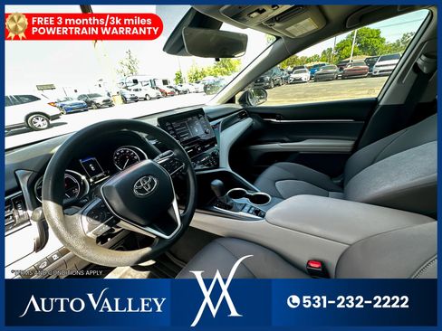Used 2021 Toyota Camry LE image 14