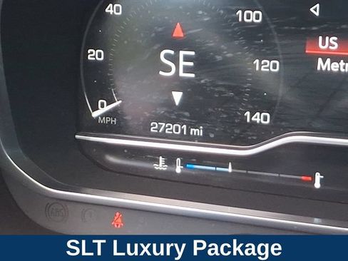 Used 2023 GMC Yukon SLT w/ SLT Premium Package AWD/4WD image 6