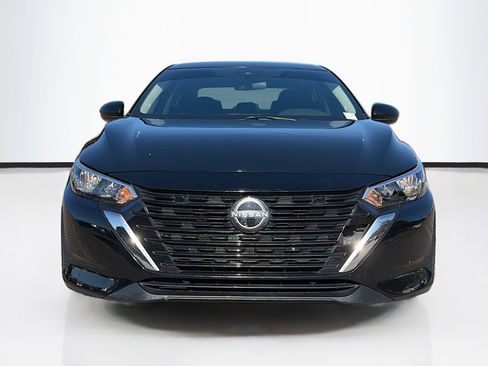 Used 2024 Nissan Sentra S image 8