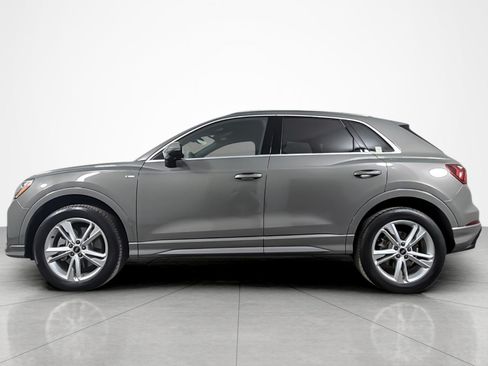 Used 2021 Audi Q3 2.0T Premium w/ Convenience Package AWD/4WD image 2