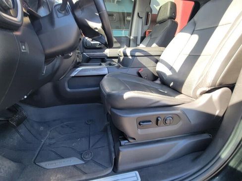 Used 2020 Chevrolet Silverado 2500 LTZ w/ LTZ Premium Package image 26