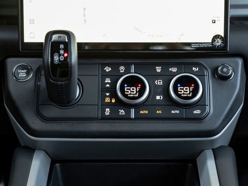 Certified 2026 Land Rover Defender 110 X AWD/4WD image 24