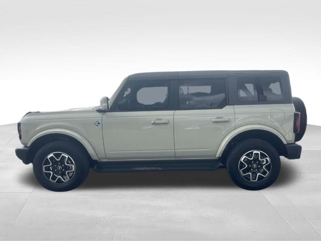 Used 2025 Ford Bronco Outer Banks AWD/4WD image 8