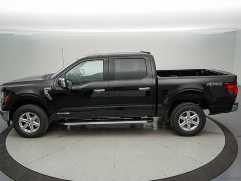 New 2025 Ford F150 XLT w/ Equipment Group 302A MID image 8