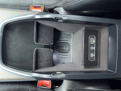 Used 2022 Alfa Romeo Stelvio Ti w/ Active Assist Plus Package image 32