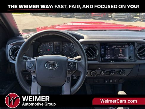 Used 2019 Toyota Tacoma TRD Sport w/ Four Season Floor Mat Package AWD/4WD image 16
