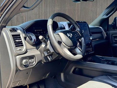 Used 2020 RAM 2500 Limited w/ Black Appearance Package AWD/4WD image 22