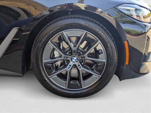 Used 2025 BMW i4 eDrive40 image 25