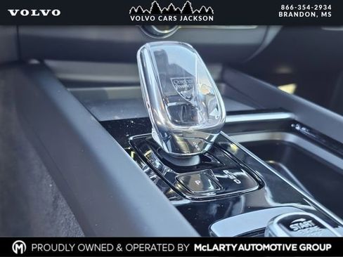 New 2026 Volvo XC60 B5 Core w/ Protection Package Premier AWD/4WD image 23