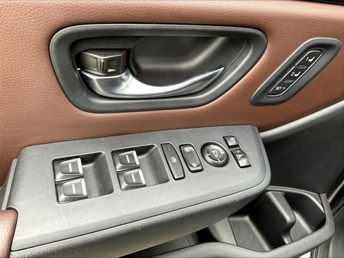 Used 2023 Honda Pilot Elite image 38