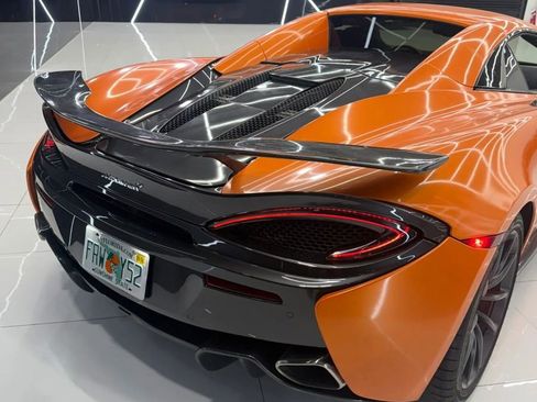 Used 2019 McLaren 570S Spider RWD image 15