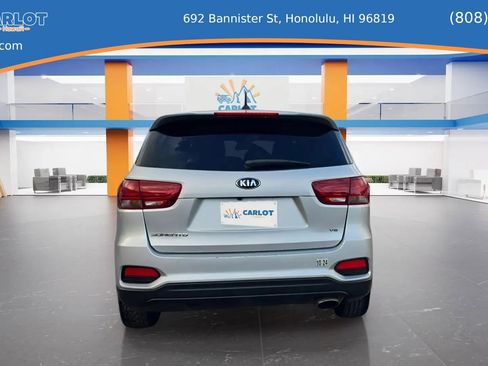 Used 2020 Kia Sorento FWD V6 image 3