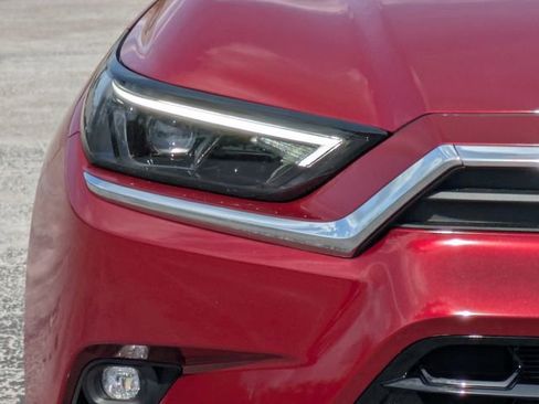 Used 2025 Toyota Grand Highlander AWD Hybrid image 10