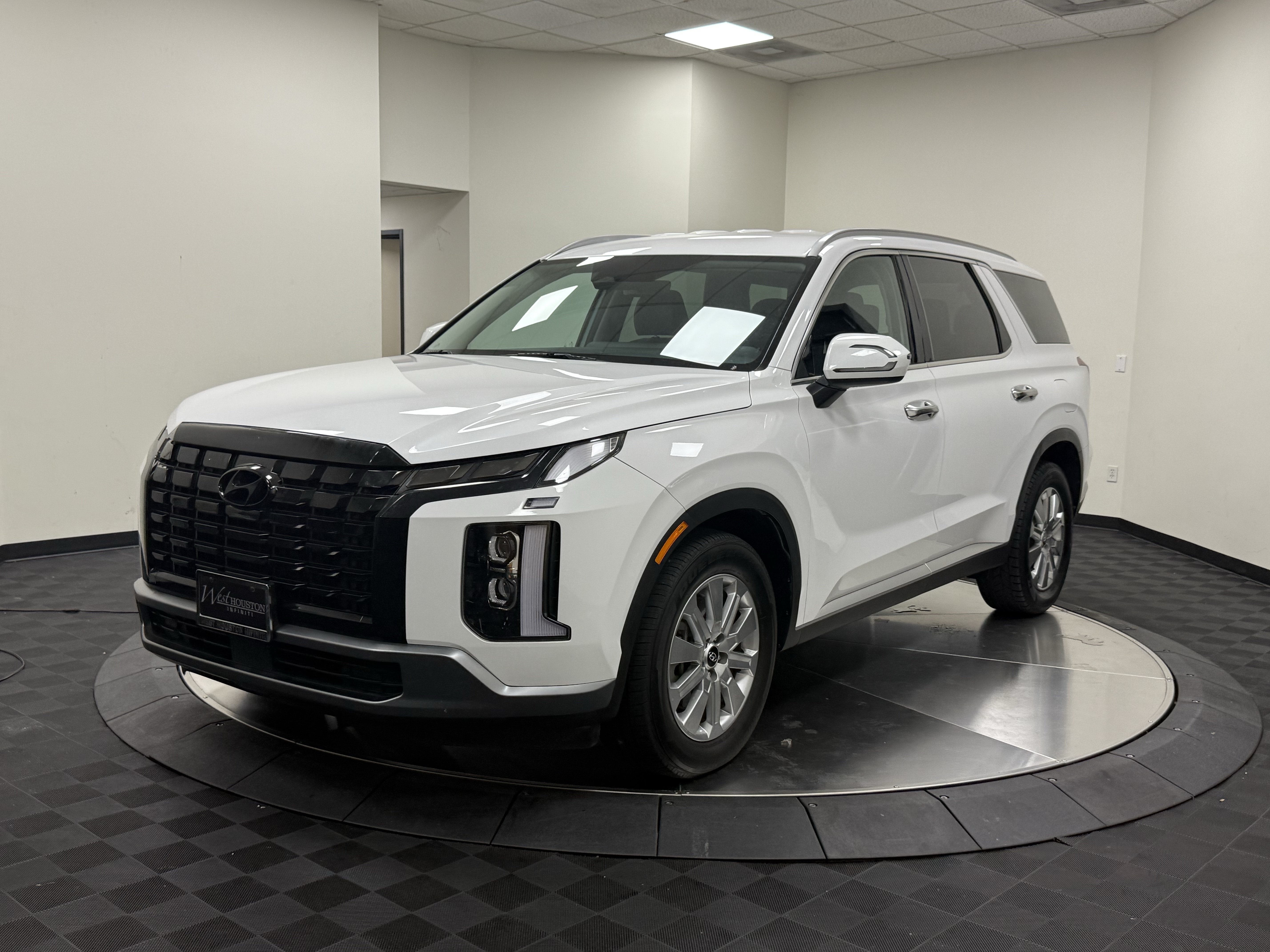 Used 2025 Hyundai Palisade SEL FWD image 3